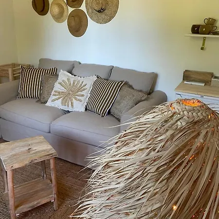 Domaine De Bonelli بيت ضيافة 4*