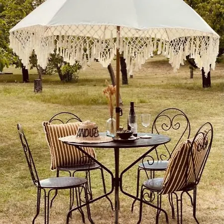 招待所 Domaine De Bonelli 4*