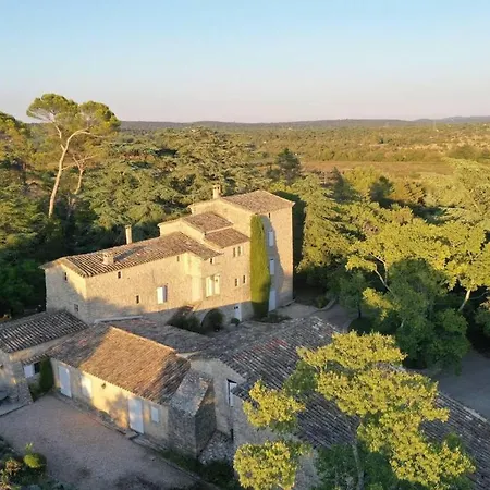 Domaine De Bonelli 招待所