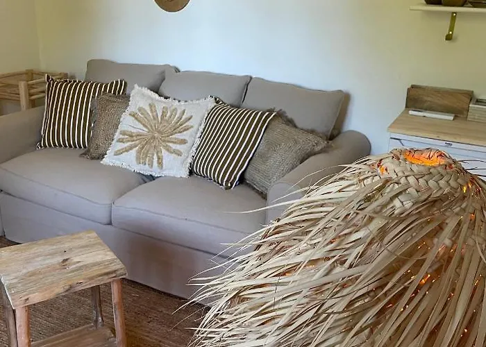 Domaine De Bonelli بيت ضيافة 4*
