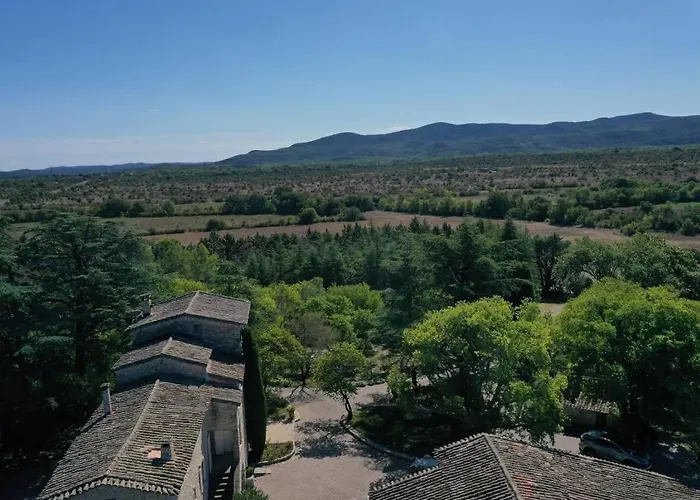 Domaine De Bonelli بيت ضيافة 4*